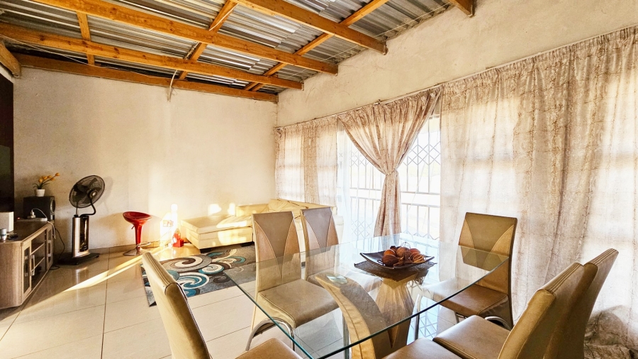 2 Bedroom Property for Sale in Vaalpark Free State